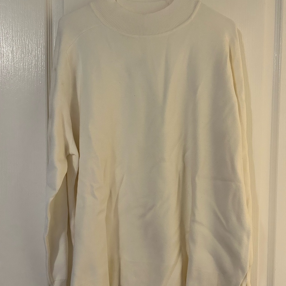 NWT Fate Ivory Knit Sweater